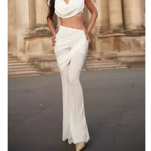 ชุดสูทสะดือสั้นคอวีอัดจีบสีพื้นชุดกางเกงสองชิ้นแฟชั่น - Product Image 2