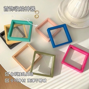 Boîte de rangement pour bijoux, couvercle transparent en plastique de 70 mm, anti-poussière, organisateur de présentation pour bracelets et boucles d'oreilles - Product Image 3