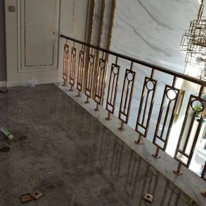 手すりポストステンレス鋼ガードレールアルミ彫刻スタイル無垢材 - Product Image 6