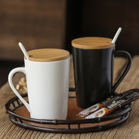 Mug à café en céramique noir et blanc personnalisé avec couvercle et cuillère, tasse à lait, mug classique, tasses à boire pour le thé et le café