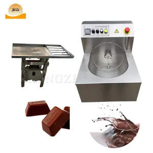 Commerciële Mini Chocolade Tempermachine 5Kg Automatische Smeltende Machine Chocolade Met Triltafel