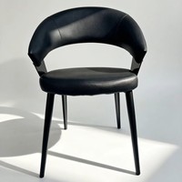 Chaises de salle à manger contemporaines de luxe nordique en métal et similicuir écologique avec dossier rembourré pour villas modernes, hôtels et maisons