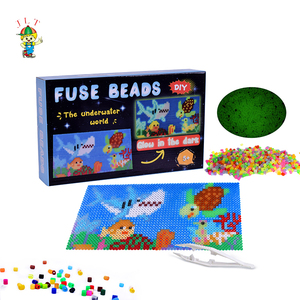 Perles fusibles 3D pour le développement intellectuel des enfants, jouet de bricolage, kit de perles fusibles colorées avec panneau de perles fusibles, vente en gros - Product Image 4