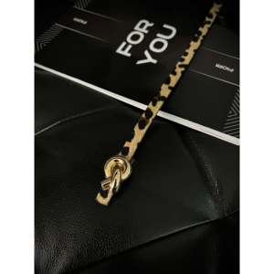 Cinturón de Mujer Tejido Fiori con Hebilla de Anillo en D y Tela con Impresión por Transferencia de Calor - Product Image 2