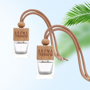 Großhandel niedlich leer 8ml 10ml hängende Auto Luft Duft Diffusor Parfüm Flasche mit Holz kappe - Product Image 1