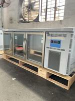 Réfrigérateur commercial de comptoir à triple porte vitrée pour boissons, refroidisseur de boissons, Kegorator à dégivrage automatique