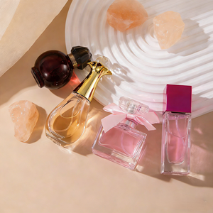 Set Regalo di Profumi da Donna, Fragranza Duratura e Fresca, Ideale per San Valentino e Festività, Disponibile per Vendita all'Ingrosso - Product Image 5