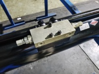 Vérin hydraulique à double effet à induction magnétique, acier chromé dur, 14 MPa, vitesse du piston 8-300 mm/s pour machine CNC