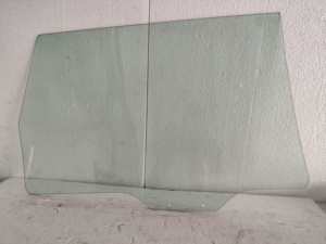 Parabrisas de puerta trasera izquierda de coche original, cristal de puerta de coche duradero para carro - Product Image 3