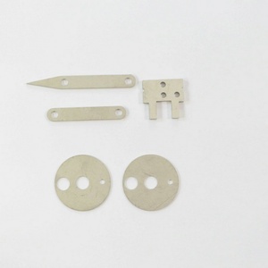 Clip de Fijación de Acero Inoxidable de Alta Precisión para Piezas Estampadas de Chapa Metálica OEM - Product Image 4