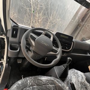 Camión Volquete de Doble Cabina JMC 92HP Euro II con Volcador Hidráulico para Construcción, Transporte Agrícola, Entrega Urbana y Pequeños Proyectos de Ingeniería - Product Image 5
