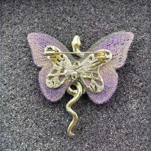 Broche en forma de serpiente del zodiaco chino de gama alta de Yunlv, lujo elegante y ligero, bordado de tela azul púrpura - Product Image 4