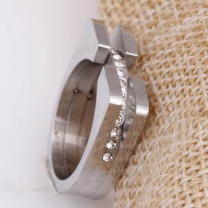 Bague en acier inoxydable 304 double couche en forme de fer à cheval avec diamants, style européen et américain, pour femme - Product Image 3