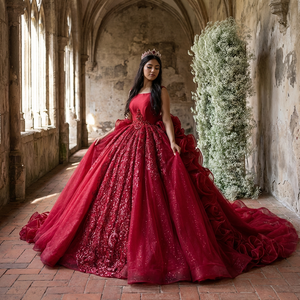 Vestido de Novia Moderno Rojo con Cuentas y Lentejuelas, Escote Corazón, Cola Capilla, Largo hasta el Suelo, 100% Poliéster, para Novia - Product Image 1