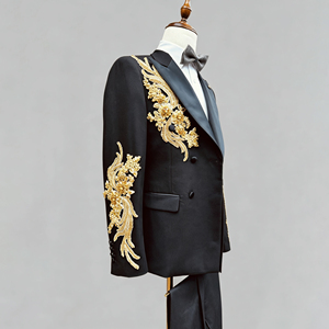 Trajes <span class=keywords><strong>de</strong></span> <span class=keywords><strong>Hombre</strong></span> Personalizados <span class=keywords><strong>de</strong></span> 3 Piezas, Hechos a Mano, con Adornos <span class=keywords><strong>de</strong></span> Joyería Dorada Brillante, Corte Entallado, para Hombres, Formales, <span class=keywords><strong>de</strong></span> Novio, <span class=keywords><strong>de</strong></span> Lujo, para Graduación o Cualquier Ocasión - Product Image 3