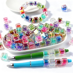 Cuentas Cuadradas Transparentes de 14 mm con Recubrimiento UV de Color Brillante en el Interior y Orificio Grande - Product Image 2
