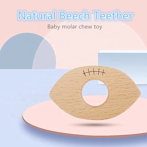 Collar de <span class=keywords><strong>mordedor</strong></span> para bebé ecológico a la moda, colgante de madera de haya Natural, diseño de fútbol de grado alimenticio, accesorio Molar infantil de madera - Product Image 4