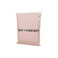 Sacs refermables roses givrés recyclables pour vêtements, avec logo personnalisé, sacs à fermeture éclair en plastique mat écologiques pour T-shirts et vêtements, faible MOQ