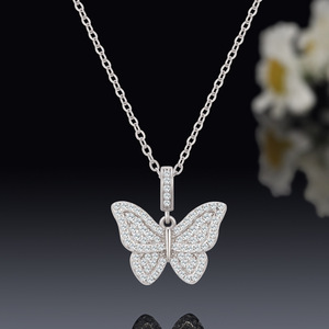 Future Angel Nuova Collana con Ciondolo a Forma di Farfalla in Zirconia, Trendy e Stilosa, Unisex in Argento Puro S925 - Product Image 1