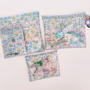 Bolsa transparente de PVC grueso con estampado floral personalizado para guardar proyectos de bordado y costura - Product Image 2