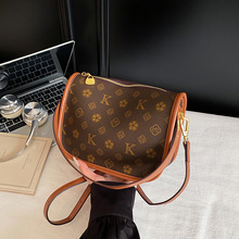 Bolsos de Hombro de PVC para <span class=keywords><strong>Mujer</strong></span>, Diseño Clásico, con Monograma, Múltiples Formas de Llevar, Bolsos Cruzados para Uso Diario, Gran Venta - Product Image 3