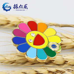 Oferta Especial: Broche Personalizado de Metal con Logotipo de Club León, Diseño Girasol, Bañado en Oro, Esmalte Duro 3D para Insignia - Product Image 5