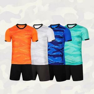 Maillot de football américain personnalisé avec impression par sublimation, respirant, séchage rapide, col en V, uniforme d'entraînement court, haute qualité - Product Image 2