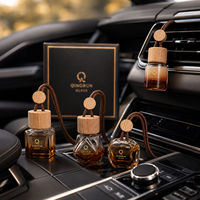 Diffuseur de parfum suspendu pour voiture en verre ambré dégradé de luxe rechargeable avec couvercle en bois naturel – Vente en gros