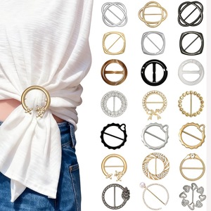 Clips de chemise en métal tendance avec cœur, cercle, perle et strass pour femmes, accessoires vestimentaires - Product Image 6