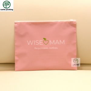 Sacs en plastique refermables personnalisés avec impression en héliogravure écologique pour l'emballage de robes, jupes et chaussettes - Product Image 2