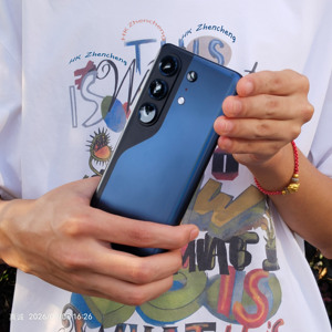 Smartphone Camon 50 Pro Turquoise 5G avec triple caméra arrière, écran AMOLED, processeur Deca Core, stockage 1 To, prise en charge multilingue - Product Image 4