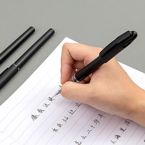 Penne Gel Nere Portatili e Affidabili con Flusso di Inchiostro Costante, Ideali per Scrittura in Ufficio e Lavori di Documentazione Completa - Product Image 4