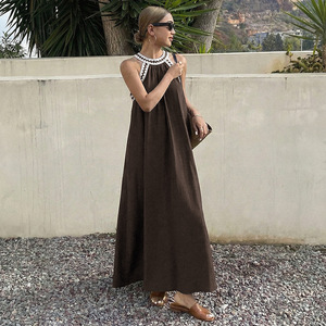 Robes d'été décontractées de style luxueux pour femmes, élégantes, <span class=keywords><strong>sexy</strong></span>, à col halter, en dentelle, amples, basiques, maxi, pour la plage et les vacances, sans manches - Product Image 1