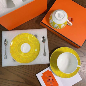 Venta al por Mayor del Juego de Tazas y Platos de Regalo de Lujo Más Vendido - Product Image 4
