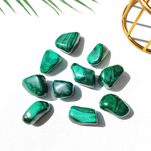 100g all'Ingrosso di <span class=keywords><strong>Pietre</strong></span> Levigate di Malachite <span class=keywords><strong>e</strong></span> <span class=keywords><strong>Cristalli</strong></span> <span class=keywords><strong>Verdi</strong></span>, Bellissima Decorazione per la Casa Come Regalo - Product Image 6