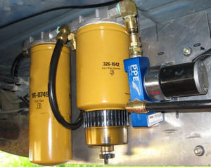 Filtre à carburant pour camion 326-1641 Filtres séparateurs d'eau pour excavatrice 326-1642 326-1643 326-1644 Catégorie de produit Filtres à carburant pour camion - Product Image 1