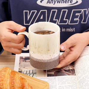 Mug en céramique de style nordique moderne avec couvercle, grande capacité, haute valeur esthétique, utilisation en fête, passe au lave-vaisselle et au micro-ondes - Product Image 2