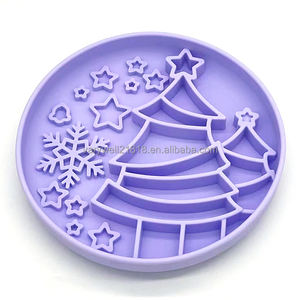 Mangkuk Anti-tersedak untuk Anjing dengan Desain Natal, Alas Makan Interaktif Gaya Natal dari Silikon dengan Pengisap untuk Perawatan - Product Image 6