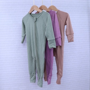 Tutina a Maniche Lunghe per Neonati YiYing, <span class=keywords><strong>Pigiama</strong></span> Intero Premium in Morbido Bambù, per Bambini e Bambine, con Cerniera Bidirezionale - Product Image 2