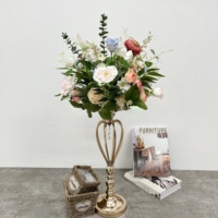 Boules de fleurs artificielles en soie blanches réalistes en gros pour centres de table de mariage, décoration de remise des diplômes, fête des Mères, rentrée scolaire