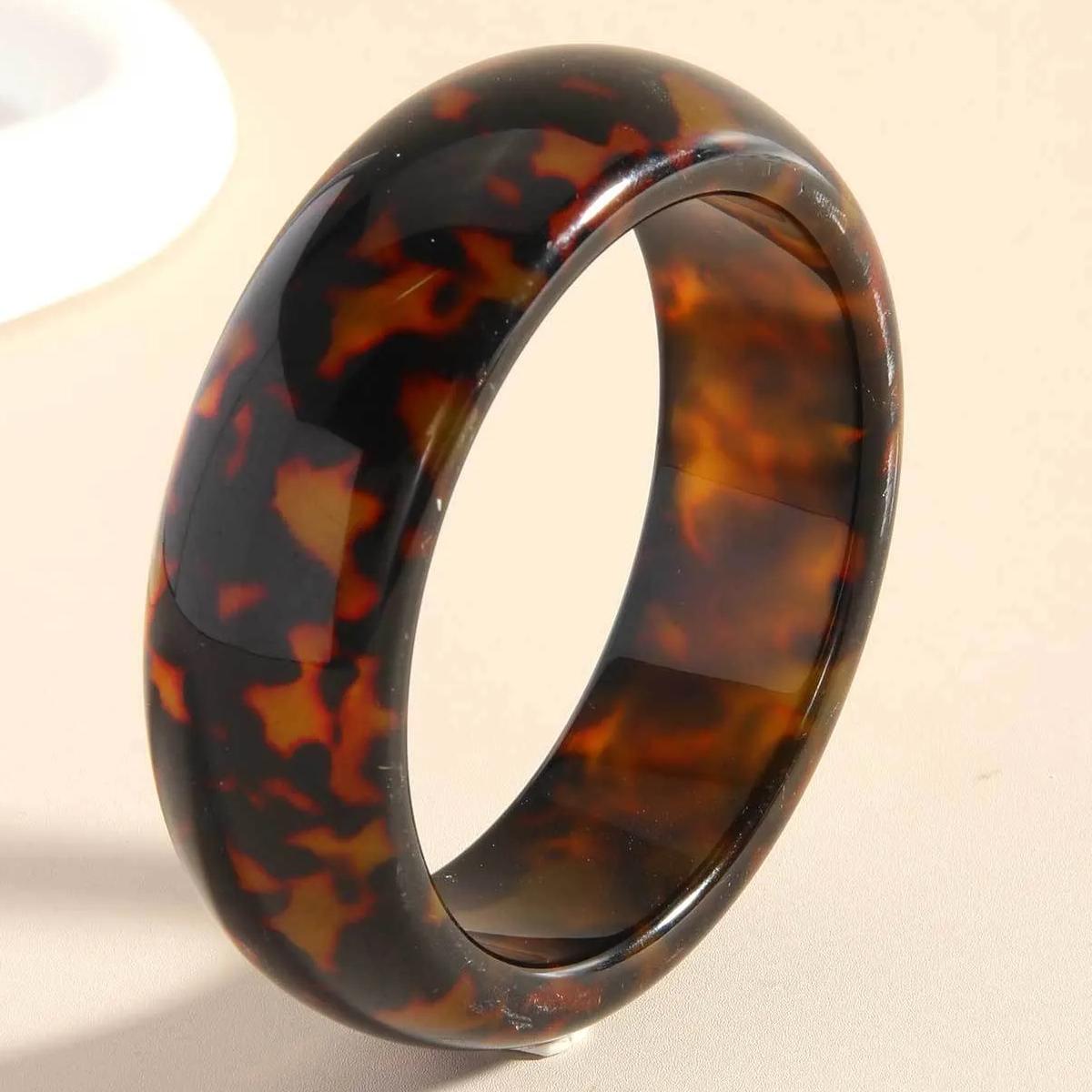 Tortoiseshell- L