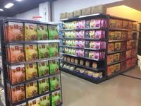 Enkelzijdige lichtgewicht wandplankensysteem voor wandmontage |   Nieuw aanpasbaar displayrek voor detailhandel & supermarkten