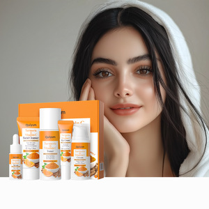 Ensemble de soins de la peau au curcuma et à la vitamine C, marque privée, éclaircissant, rajeunissant, crème pour le visage, tonique, sérum, ensemble de soins de la peau au curcuma - Product Image 3