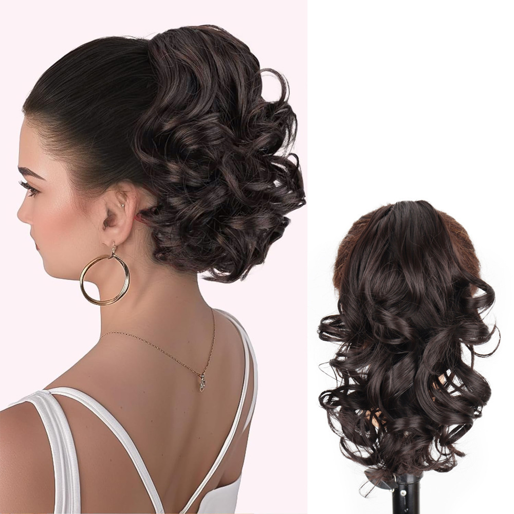 Agarra y sujeta la coleta de ocho dientes con forma de pera [4].