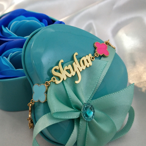 Braccialetti con nome di quadrifoglio colorato nome iniziale personalizzato oro placcato in acciaio inossidabile alla moda per bambini braccialetti con lettere - Product Image 4