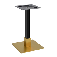 Table de café, table de restaurant, table à manger moderne de luxe carrée en porcelaine noire avec plateau Riprap et base dorée