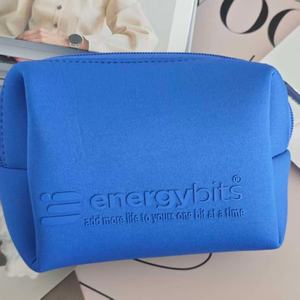 Bolsa de maquillaje de neopreno hecha a mano impermeable 3D silicona Logo bolsa con cremallera - Product Image 4