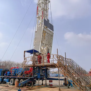 เครื่องมือซ่อมบำรุงแบบ Heavy Flush by Unit (FBU) Hoist Workover Rig-550HP 5000psi 35MPa 6000psi - Product Image 5