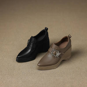 Nouvelles Chaussures en Cuir Véritable à Talons Ultra-Hauts, Bout Pointu, Couleur Unie, Durables, Antidérapantes, avec Boucle Papillon et Semelle Épaisse Imperméable - Product Image 6