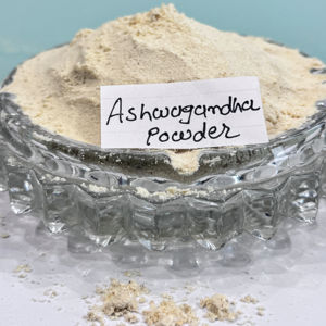 Poudre d'extrait d'ashwagandha séchée certifiée, de qualité supérieure, en vrac, d'Inde, pour adultes, emballée en boîte - Product Image 1